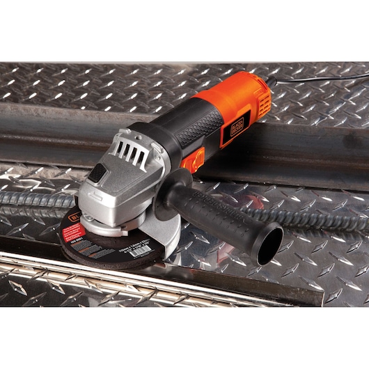 Esmeriladora Angular 4-1/2" (115mm) 820W